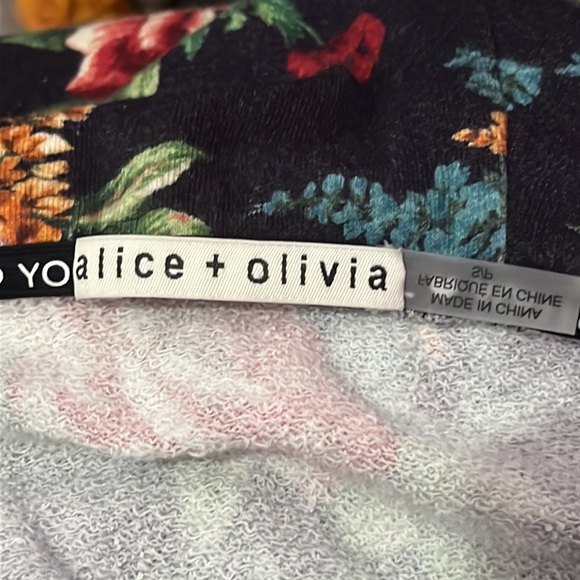 Alice and Olivia Cropped Floral Hoodie - Picture 6 of 9